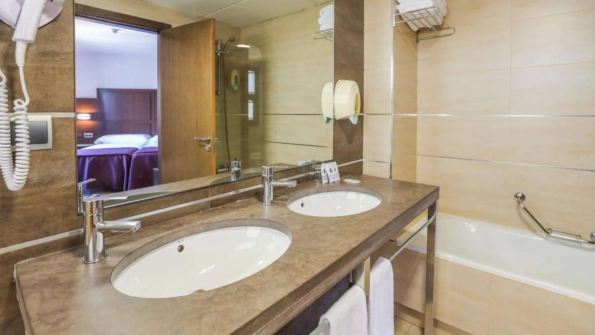 ****  Yit Conquista De Granada Hotel Peligros Spain