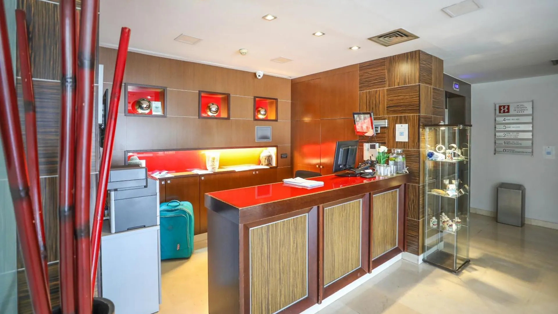 Yit Conquista De Granada Hotel Peligros