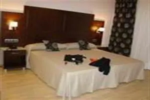 Hotel Yit Conquista De Granada Peligros