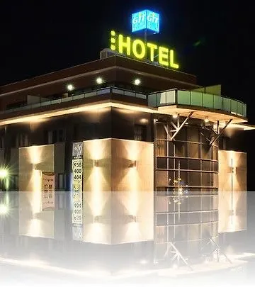 Yit Conquista De Granada Hotel Peligros