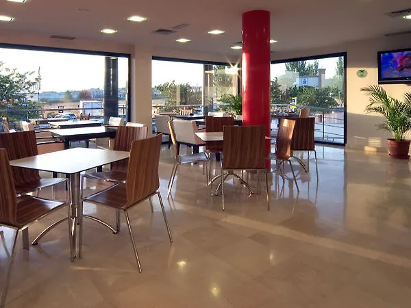 Hotel Yit Conquista De Granada Peligros