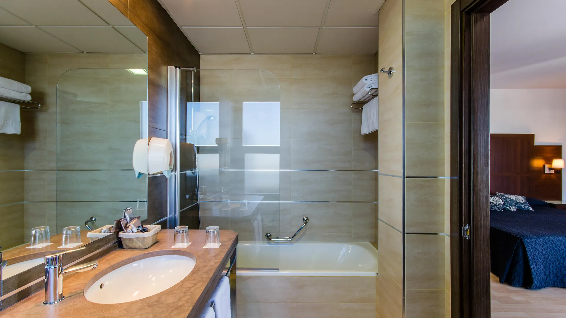 Hotel YIT Conquista de Granada Peligros España