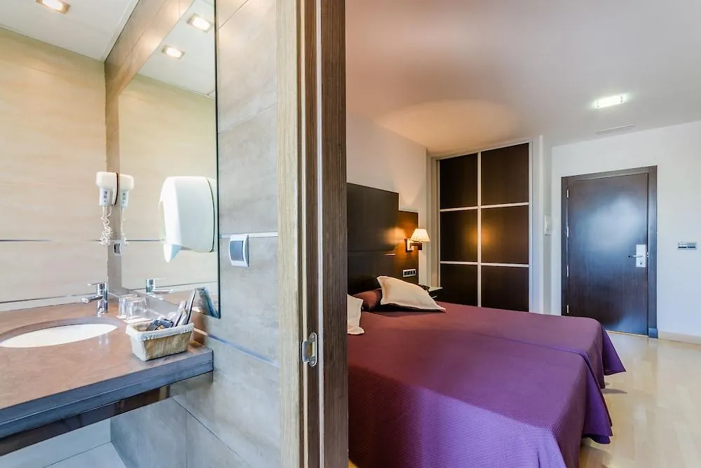 Hotel YIT Conquista de Granada Peligros